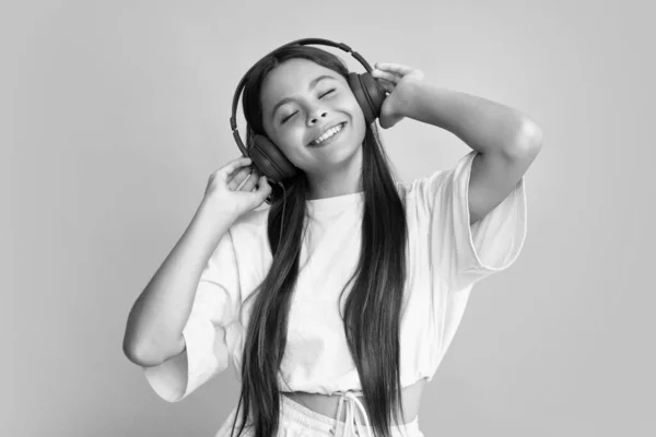 Teen Girl Headphones Listen Music Wireless Headset Device Accessory Child — ストック写真
