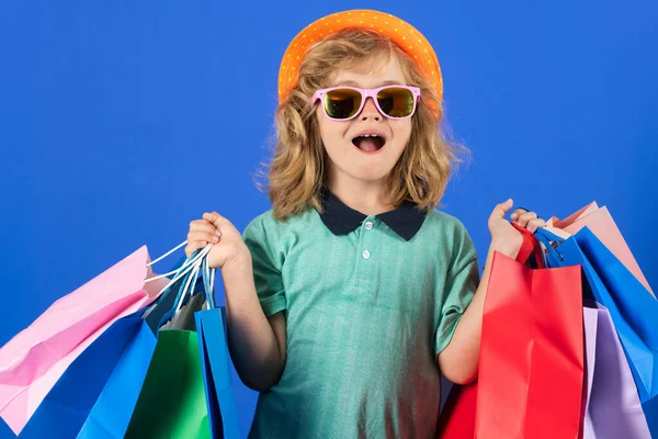 Little Kid Shopper Kid Boy Fashion Clothes Shopping Child Shopping — 图库照片