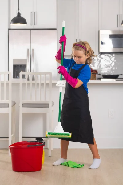 Portrait Child Cleaning Concept Growth Development Family Relationships Housekeeping Home — Foto Stock