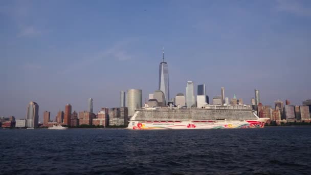 2023 맨해튼 크루즈 노르웨이 허드슨 유람선 Ncl 순항하는 맨해튼의 스카이라인 — 비디오