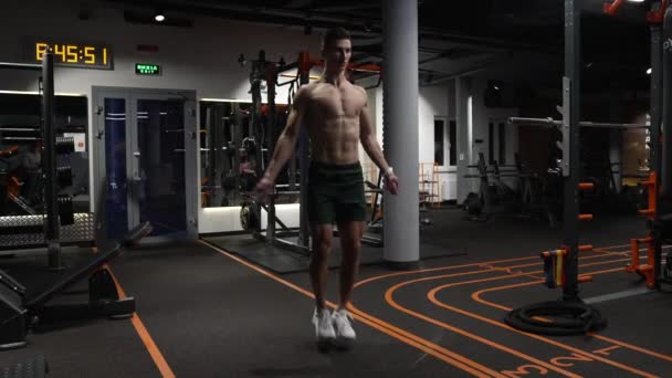 Spor Egzersiz Yapan Insanlar Aktif Spor Antrenmanı Spor Salonundaki Adamın — Stok video