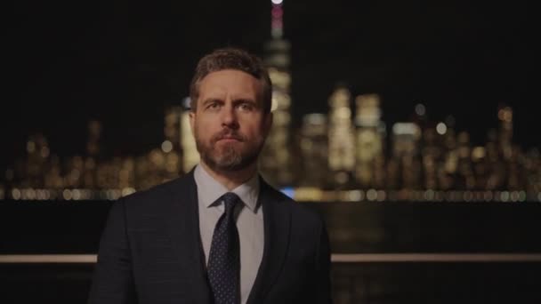 Üzletember Séta New Yorkban Sikeres Ember Sétál Külvárosban Üzletember Üzleti — Stock videók