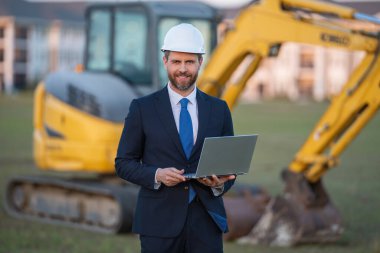 İnşaat mühendisi, inşaat müdürü veya inşaat denetçisi