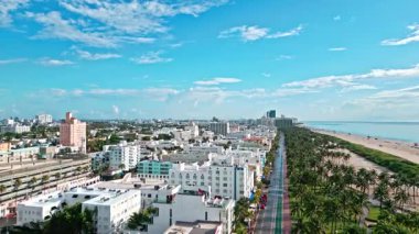 Güney Sahili, Ocean Drive, Miami plajı. Miami 'de hava manzarası. Şehrin havadan manzarası. Florida 'ya git. Ocean Drive tarihi bölge. Miami sahil seyahati. Tarihi Korunma.