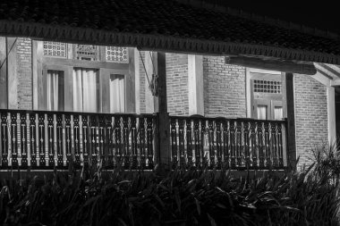 Geleneksel Joglo Evi 'nin Tek Renkli Güzelliği. Özgün Geleneksel Mimari.