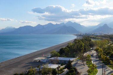 Antalya 'daki Konyaalti plajı - Türk cenneti yaz tatili için ideal.