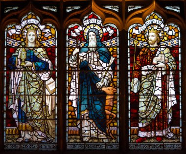 Edinburgh, İskoçya - 20 Kasım 2017: Lekeli Edinburgh Katedrali, İskoç himayeli cam pencere ikinci bölüm St Margaret, St Giles, St David
