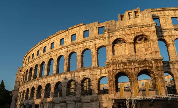 Pula Arena, Hırvatistan 'ın Pula kentinde yer alan bir Roma amfitiyatrosu. Bu fotoğraf Temmuz 2023 'te çekildi..