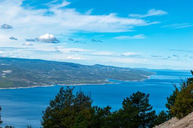 Makarska Riviera kıyı şeridi Eylül ayında, Hırvatistan