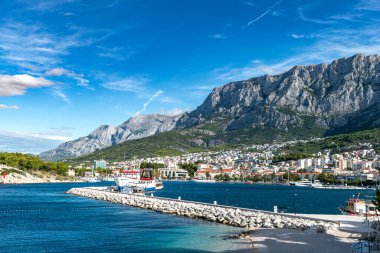 Makarska Riviera kıyı şeridi Eylül ayında, Hırvatistan