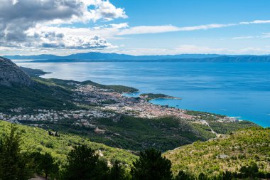 Makarska Riviera kıyı şeridi Eylül ayında, Hırvatistan