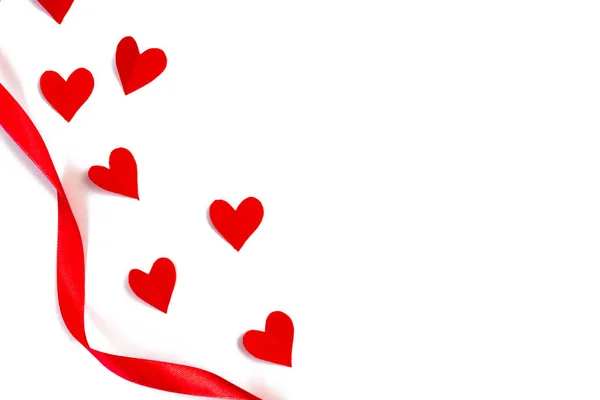 Červená Srdce Stuhou Bílém Pozadí Plocha Výhled Shora Rozumím Valentýnský — Stock fotografie