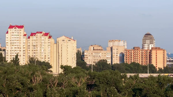 日落时的房屋观景 城市景观 Zaporozhye 乌克兰 — 图库照片