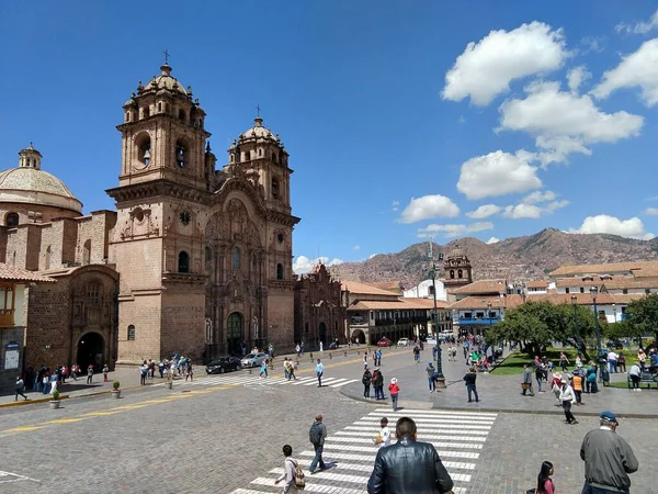 ペルーのクスコ市の大聖堂の眺め — ストック写真