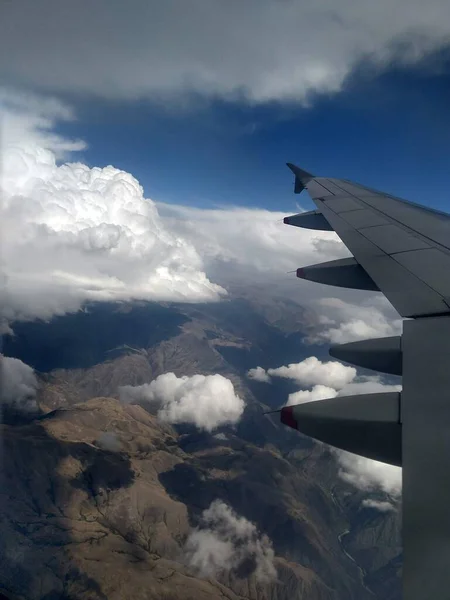 Θέα Στον Ουρανό Και Σύννεφα Andes Οροσειρές — Φωτογραφία Αρχείου