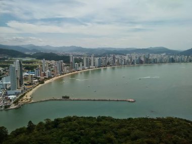 Balnerio Camboriu 'nun havadan görünüşü Santa Catarina Brezilya