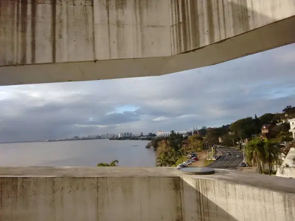 Porto alegre Brezilya 'daki Ibere Camargo Müzesi manzarası