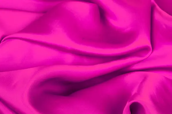 Потрясающая Фиолетовая Атласная Ткань Белом Фоне Студия Shot Luxurious Silk — стоковое фото