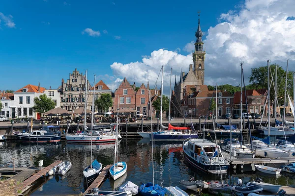 Városkép Veere Kikötőjében Történelmi Városházával Veere Egy Város Holland Zeeland — Stock Fotó