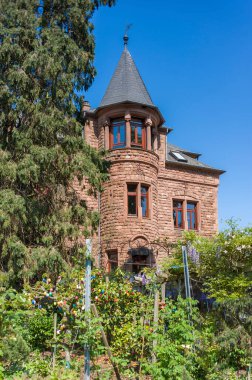 Bad Bergzabern 'in merkezindeki karakteristik villa. Almanya 'da federal Rhineland-Palatinate eyaletinde Palatinate Bölgesi