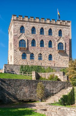 Hambach yakınlarındaki Hambach Kalesi cephesinde. Almanya 'da Rhineland-Palatinate Bölgesi