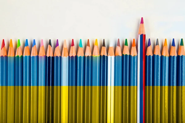 Viele Bleistifte Mit Den Farben Der Ukraine Die Alle Staaten — Stockfoto