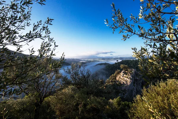 Schöne Berglandschaft Mit Blauem Himmel — Stockfoto