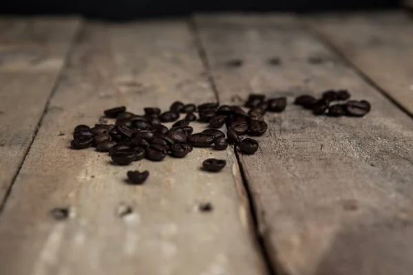 Kaffeebohnen Auf Holzplanken — Stockfoto