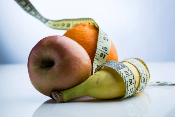Frutas Cinta Métrica Dieta Concepto Alimentos Saludables —  Fotos de Stock