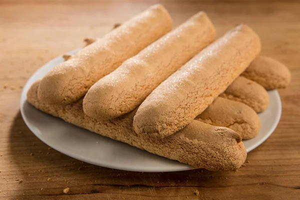Домашний Хлеб Палочки Белой Тарелке — стоковое фото