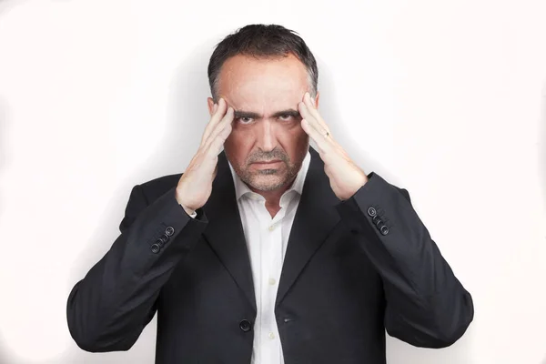 Adamı Baş Ağrısı Stres Endişe Migrenden Muzdarip Beyaz Üzerine Izole — Stok fotoğraf