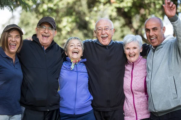 Group Happy Seniors Dressed Sportswear Exercise City Park — Stock Photo, Image