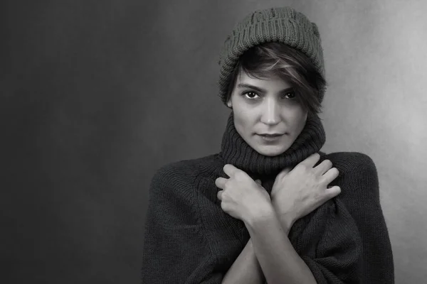 Beautiful Girl Cap Sweater Isolated Dark Background — Stock Photo, Image