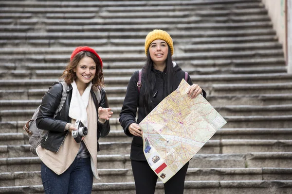 Young Happy Female Tourist Map Background Old City — Stock Photo, Image