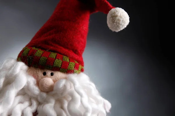 Weihnachtsmann Spielzeug Gesicht Detail Mit Grauem Hintergrund — Stockfoto