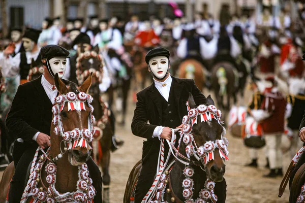 Сартилья Ористано Историческое Событие Масках Лошадях — стоковое фото