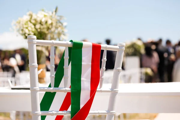 Крісло Святої Церемонії Італійським Прапором — стокове фото