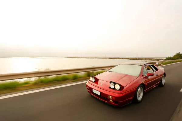 Красный Спортивный Автомобиль Шоссе — стоковое фото