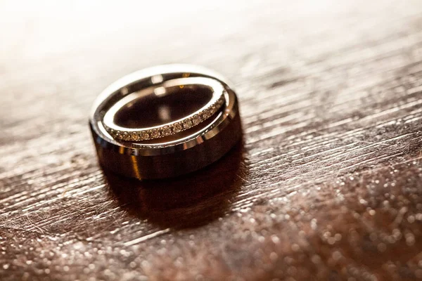 Gold Wedding Rings Wooden Background — Stock Photo, Image