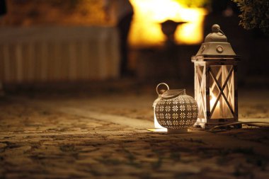 Sahilde güzel bir fener 