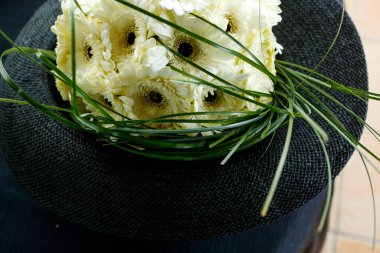 Beyaz buket yakın çekim 