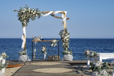 düğün çiçekleri ile 