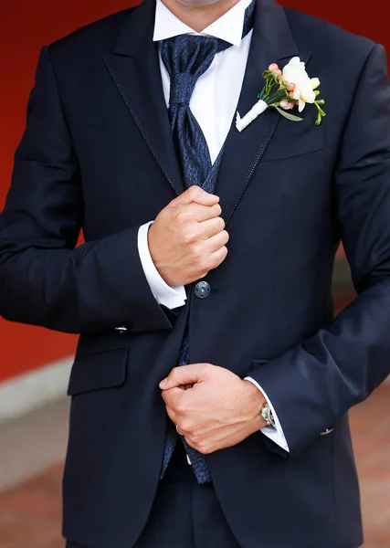 Groom Wearing Blue Suit — Stock Photo, Image