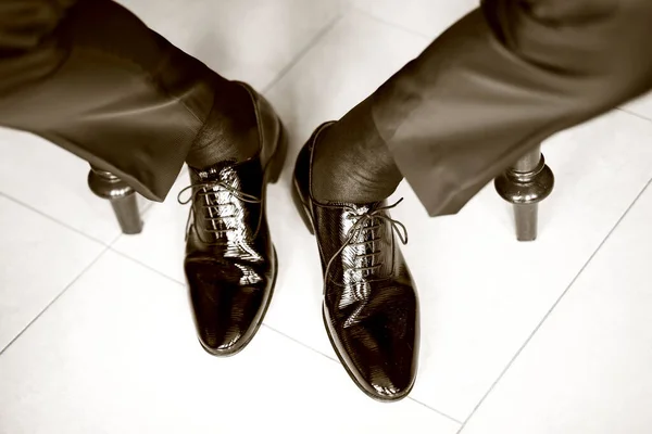 Nahaufnahme Eines Geschäftsmannes Eleganten Schwarzen Anzug — Stockfoto