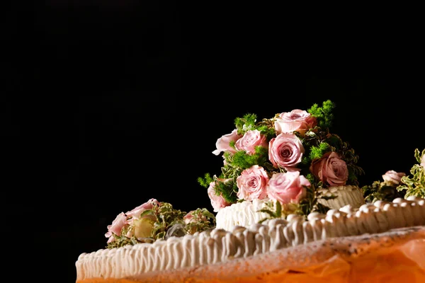 Bröllop Tårta Med Rosa Blommor — Stockfoto
