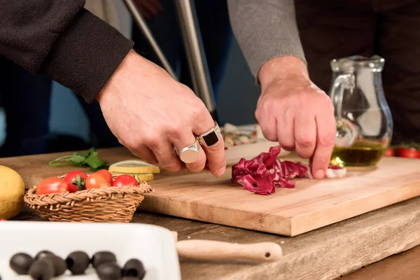 Chef Preparing Salad Kitchen — Stock Photo, Image