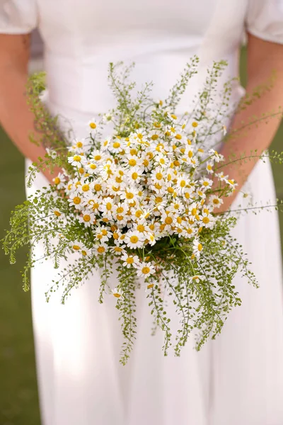 Wedding Bouquet Flowers Hands Groom — Stock Photo, Image