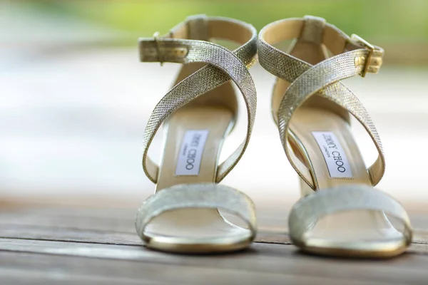 Γαμήλια Παπούτσια Στο Πάτωμα — Φωτογραφία Αρχείου