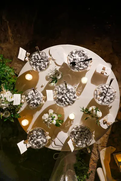 Beautiful Wedding Decoration Table Restaurant — Stock Photo, Image