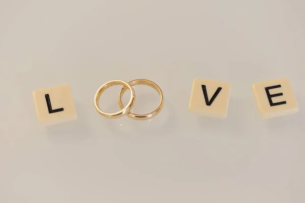 愛と結婚指輪 — ストック写真